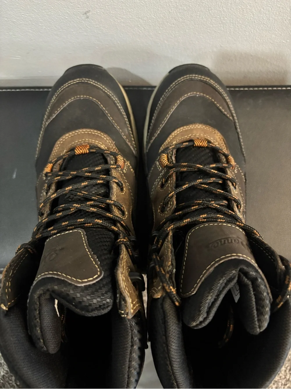 Danner Field Ranger Men's Brown leather Work Hiker Boots with Orange Accents EUC